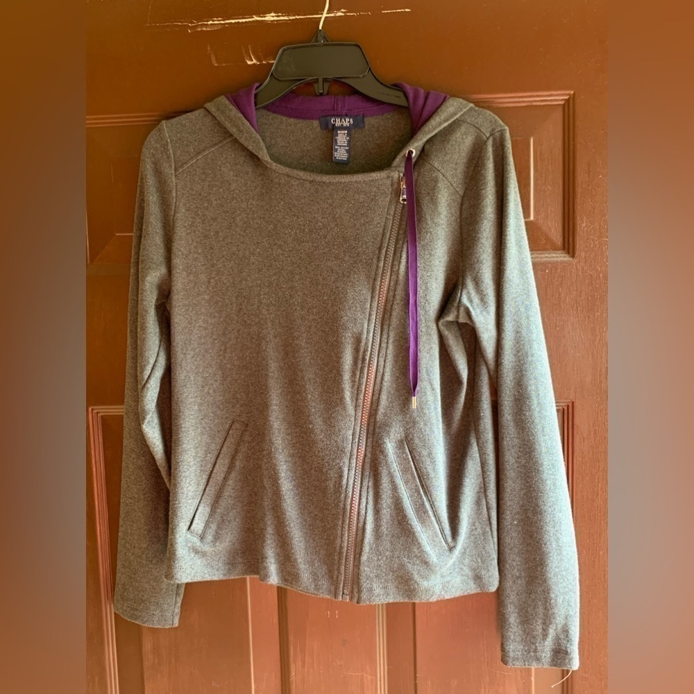 CHAPS NWOT Gray Jacket with purple hoodie ties and a purple hood inside